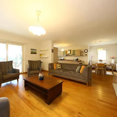 Inn Villa Villa